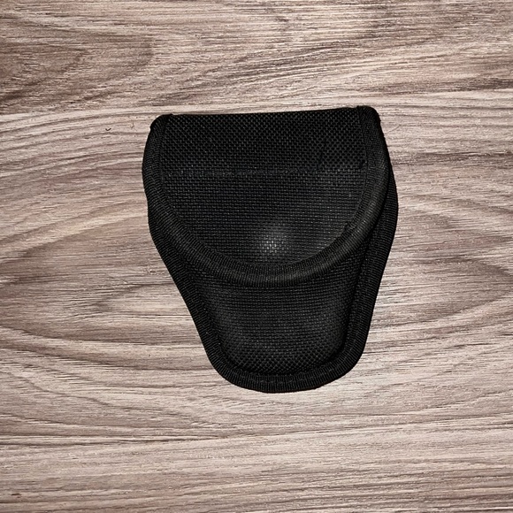 Bianchi AccuMold Single Cuff Handcuff Case - Picture 4 of 4
